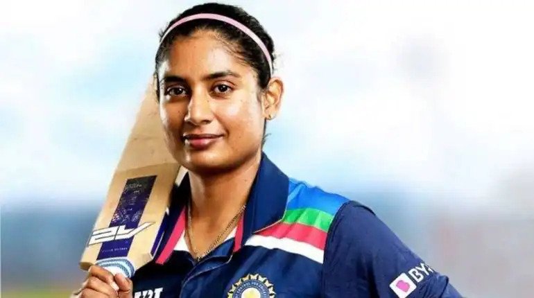 indian women cricketer mithali raj announced retirement